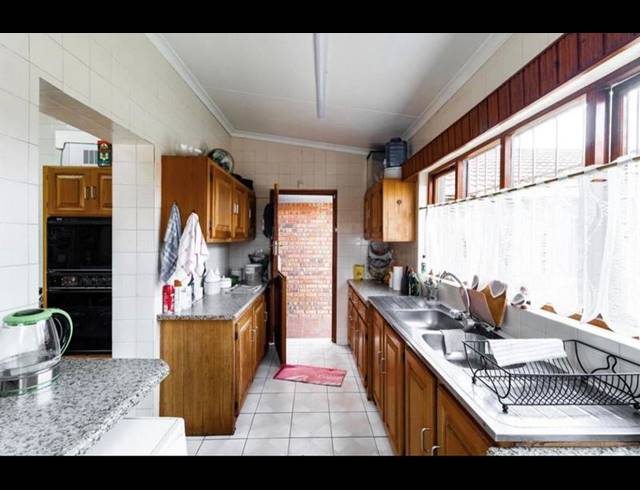4 BEDROOM HOUSE FOR SALE IN PRIMROSE